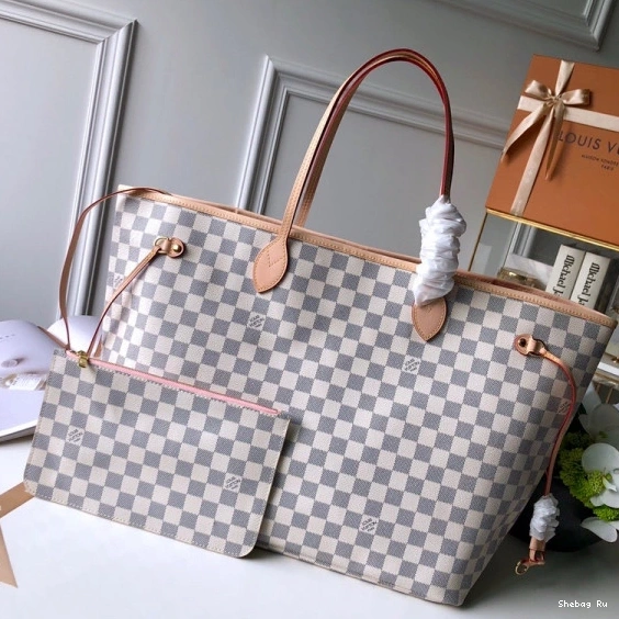 GM Louis Neverfull Vuitton 0807